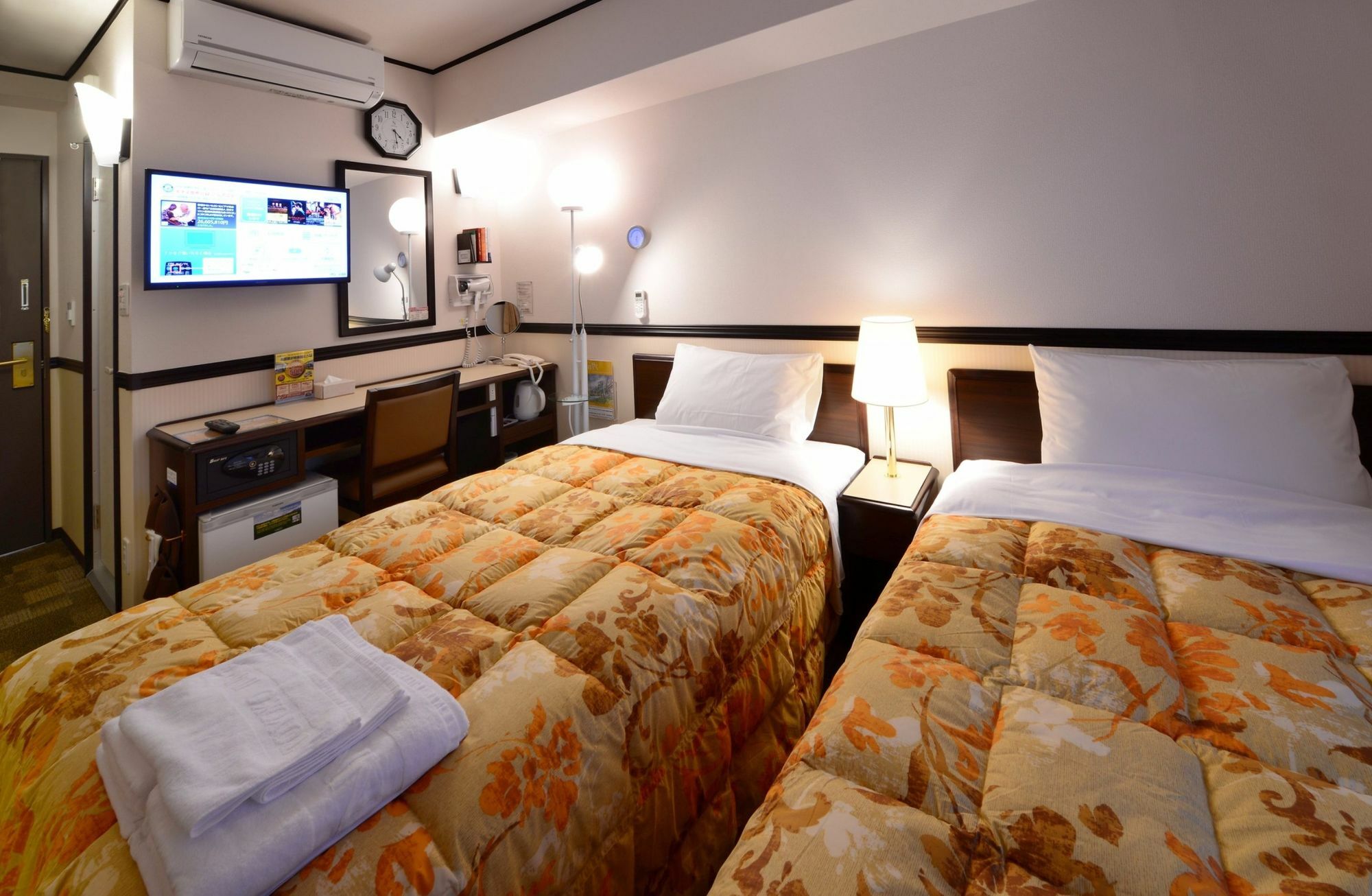 Toyoko Inn Tokyo Otemachi מראה חיצוני תמונה